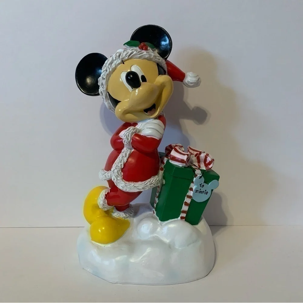 NWT. DISNEY Mickey Mouse with Christmas Gift Figure